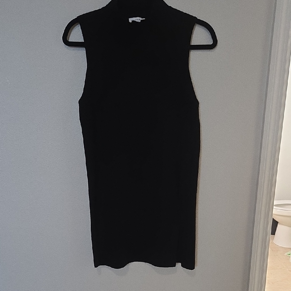 Chic Black Sleeveless Tank Top
